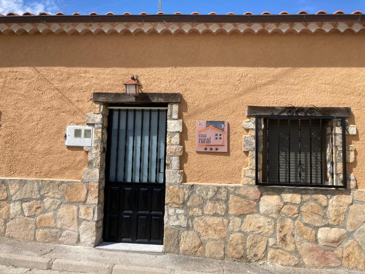 Casa Rural Neira Almenara de Tormes Bagian luar foto