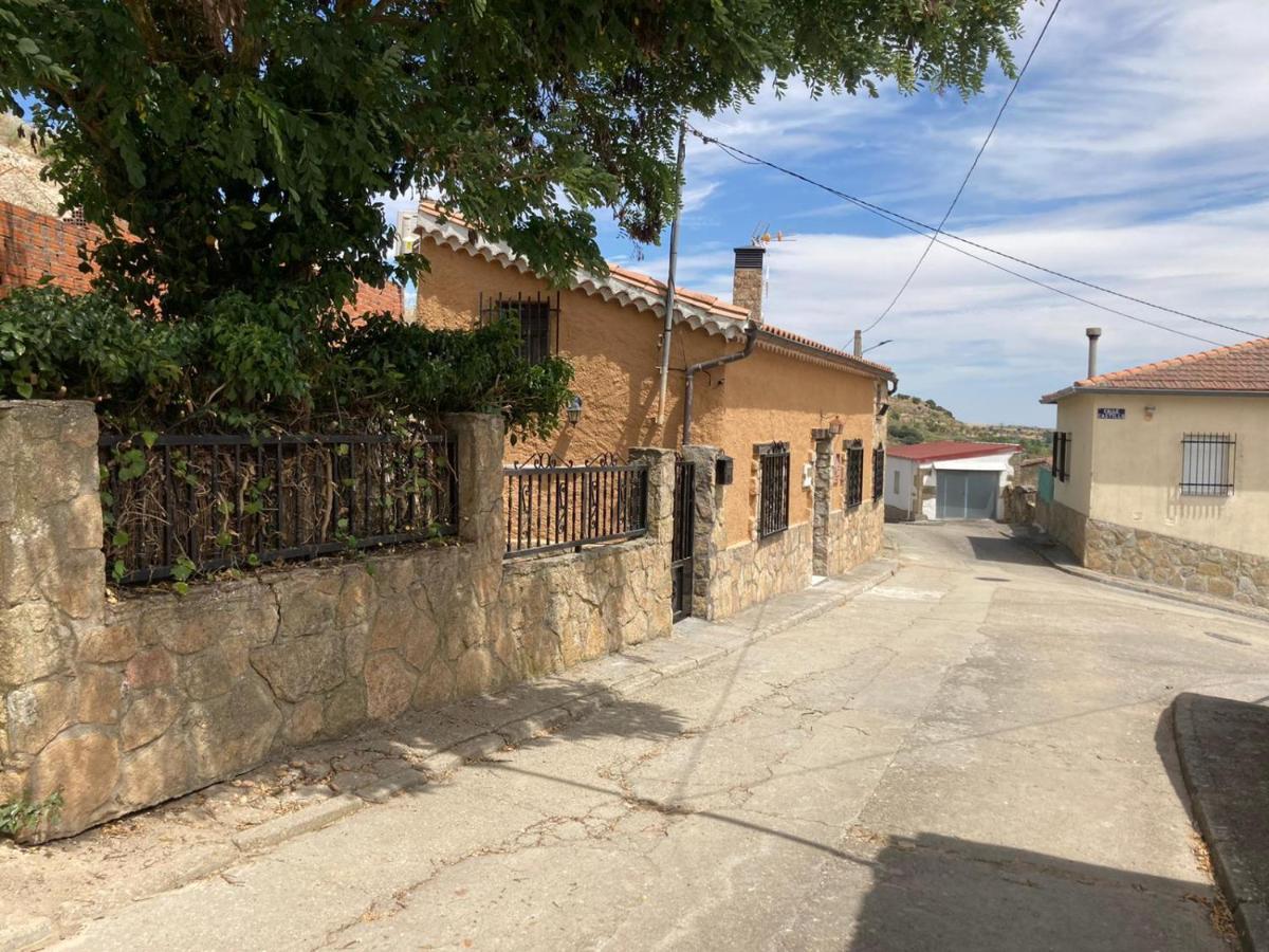Casa Rural Neira Almenara de Tormes Bagian luar foto